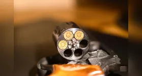 As informações preliminares indicam que o soldado baleado estava afastado do serviço por motivos de saúde no momento do incidente.