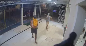 Um grupo de indígenas invadiu, na madrugada de sábado (21), os escritórios da multinacional agrícola Cargill no porto de Santarém (PA).