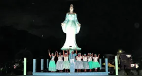 Pais de santo se reúnem nesta segunda-feira (2) em frente à estátua de 12 metros de Iemanjá no Terreiro de Rei Sebastião e Toyá Jarina, em Belém, para celebrar o Dia da Rainha do Mar.