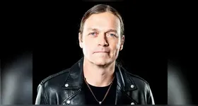 A canção "Here Without You" ficou mundialmente famosa na voz de Brad Arnold.