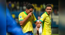 O episódio ocorreu no segundo tempo, quando jogadores brasileiros relataram ao árbitro que um adversário teria feito gestos imitando um macaco.