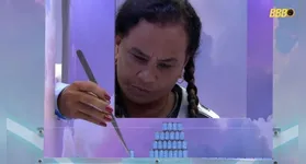 A tarde deste sábado (21) está sendo de alta tensão na casa do BBB 26. A décima Prova do Anjo, que exige habilidade e paciência dos brothers