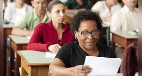 O Ministério da Educação (MEC) lançou uma ferramenta inédita para ampliar o acesso à Educação de Jovens e Adultos (EJA) no Brasil.