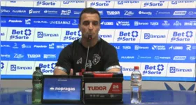 Júnior Rocha lamenta falta de "efetividade" e destaca "último passe" após empate do Paysandu em 1 a 1 com o Barra-SC na Curuzu pela Série C.