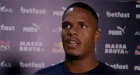 O zagueiro Gustavo Marques, do RB Bragantino, foi punido pelo clube após declarações machistas contra a árbitra Daiane Muniz depois da eliminação no Campeonato Paulista.