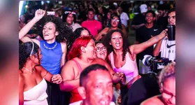 Além das programações culturais, a segurança foi reforçada durante todo o evento para que os moradores aproveitassem a noite de forma tranquila.