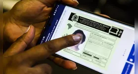 O programa de renovação automática da Carteira Nacional de Habilitação (CNH), regulamentado pela Medida Provisória 1327/2025, beneficiou 323.459 condutores.