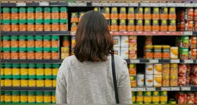 Estudo lista conservantes que podem aumentar o risco de câncer.