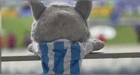 Vale lembrar que esta não é a primeira vez que uma derrota do time da Curuzu vira música pela autoria de torcedores rivais.