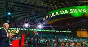 Mais cedo, ainda em Barcelona, o presidente participou, ao lado de outros líderes internacionais, da quarta edição do Fórum Democracia Sempre