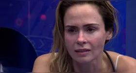 A família de Ana Paula divulgou uma nota oficial nas redes sociais da jornalista na mesma noite. Segundo eles, a ideia seria não informar a jornalista sobre a morte do pai.