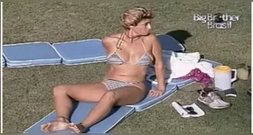 No BBB 2, exibido em 2002, a participante Cida Moraes viveu situação parecida.