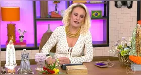 Apresentadora aproveitou para celebrar também o primeiro ano de casamento com Fábio Arruda.