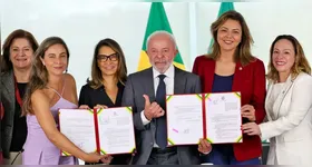 Lula reiterou a importância de o país avançar na regulação das redes sociais e de determinados conteúdos inapropriados que circulam pela internet