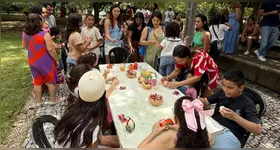 Iniciativa busca aproximar as crianças das tradições locais, ao mesmo tempo que reforça conceitos da educação ambiental.