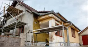 Programa beneficia pessoas que querem reformar casa própria