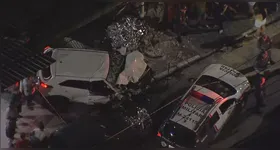 Estrago deixado pela batida causada pelo carro