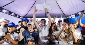 Igor Normando assina a ordem de serviço