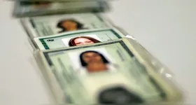 Imagem ilustrativa da notícia Troca do RG antigo é obrigatória; Saiba o que muda e prazo para emissão!