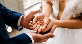 Imagem ilustrativa da notícia Encontro reúne 150 casais para o dia do sim em casamento comunitário