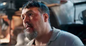 Cena em flashback traz gesto marcante de personagem de Belo diante de Viviane Araújo após duas décadas