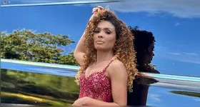 Ao reagir, Lidi foi atingida na testa pelo próprio aparelho telefônico, que um dos suspeitos usou para agredi-la.