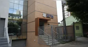 O site da Secretaria Municipal de Finanças também oferece a emissão digital da segunda via, facilitando o acesso para quem prefere resolver pendências online.