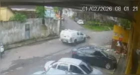 Os policiais não pararam para prestar socorro e deixaram o local logo após o atropelamento