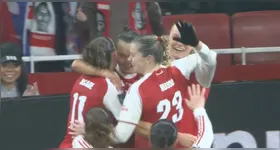 O Arsenal controlou a posse de bola ao longo de toda a partida e deixou o Corinthians com pouco espaço.