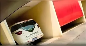 Nas plataformas digitais, o caso se transformou em fonte de humor. Usuários fizeram diversos comentários em tom de brincadeira sobre a situação.