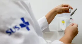 Laboratórios já conduzem pesquisas para criar vacinas específicas, incluindo o Instituto Butantan no Brasil.