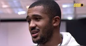 Público tem demonstrado indignação, pedindo a eliminação do participante