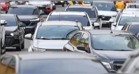 O pagamento pode ser feito pelo PIX ou por código de barras, em bancos autorizados.