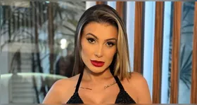 Modelo diz querer "começar do zero".