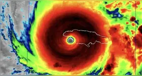 Melissa alcançou o pico de intensidade em 28 de outubro de 2025, quando estava a aproximadamente 65 quilômetros ao sul-sudoeste da Jamaica.