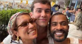 Samuel de Assis aproveita o Carnaval de Belém e visita pontos turísticos da capital paraense ao lado de amigos.