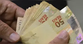 O abono salarial é um benefício anual de até um salário mínimo.