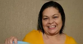 Aos 67 anos ela foi diagnosticada com um Linfoma Não-Hodgkin de Alto Grau, um câncer raro que requer tratamento imediato, com a realização de pelo menos seis sessões intensas de quimioterapia.