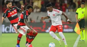 aquetá retorna ao time, mas torcida protesta após mais um jogo sem vitória.