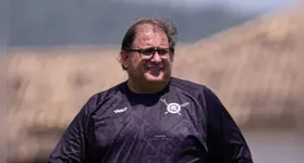 Guto Ferreira, o 'Rei dos Acessos', fala sobre preconceito e desafios no futebol