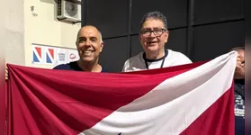 Executivo de futebol Marcos Braz ao lado do presidente do Clube do Remo, Antônio Carlos Teixeira