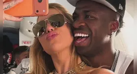 O hotel onde Virgínia e Vini Jr. se hospedaram tem vista para o mar e 1km de extensão de praia.