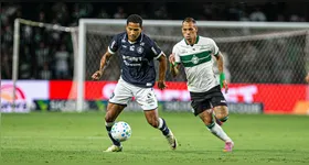 Lateral se lesionou contra o Coritiba, na sexta rodada do Brasileirão