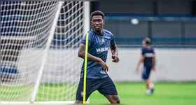 João Pedro perdeu espaço na Série A e vai ser opção na Copa Norte