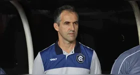 Léo Condé ainda não somou pontos com o Leão e nem viu a equipe balançar as redes