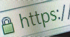 Antes de finalizar uma compra, é recomendável conferir o endereço eletrônico da página.