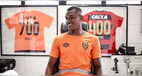 Lateral chega para assumir a titularidade