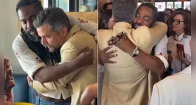 Veja como foi o encontro emocionante de Lázaro Ramos e Wagner Moura em Los Angeles.