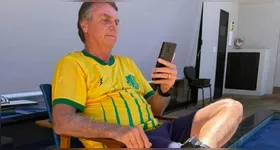 Ex-presidente Jair Bolsonaro volta para casa em prisão domiciliar