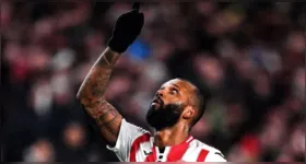 Com 16 gols na temporada, Igor Thiago entra para a história da Premier League e supera recorde entre brasileiros.